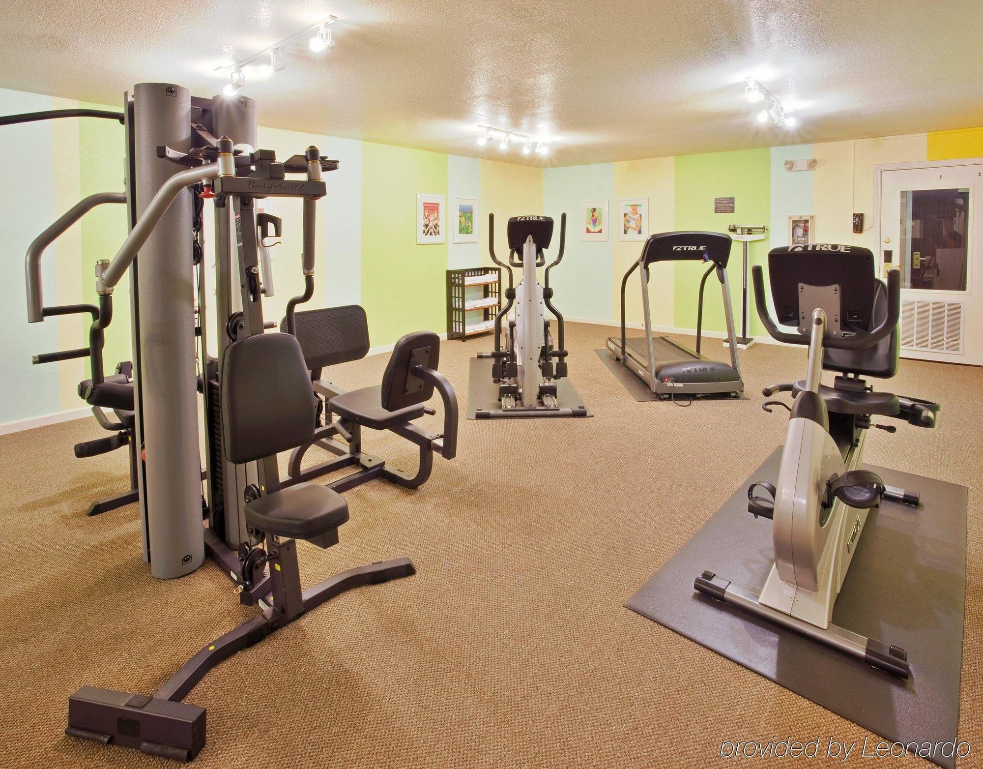 Holiday Inn Auburn By Ihg Bagian luar foto